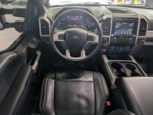 Used 2019 Ford F250 Lariat w/ Lariat Ultimate Package AWD/4WD image 16