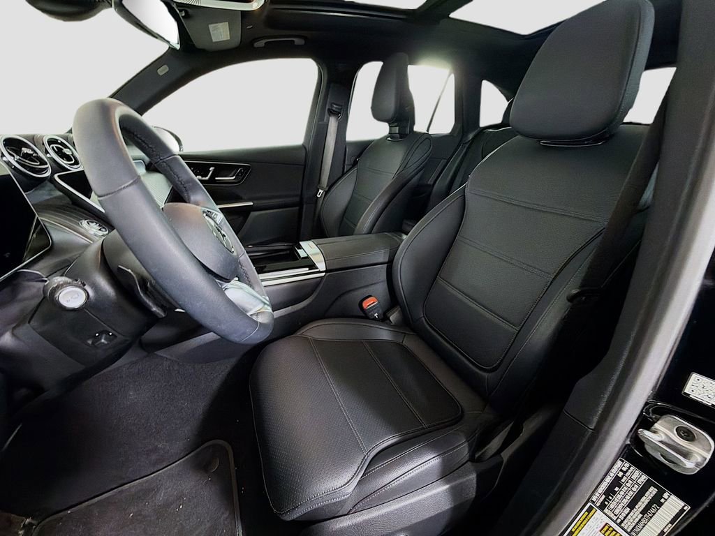 Used 2026 Mercedes-Benz GLC 300 4MATIC image 12