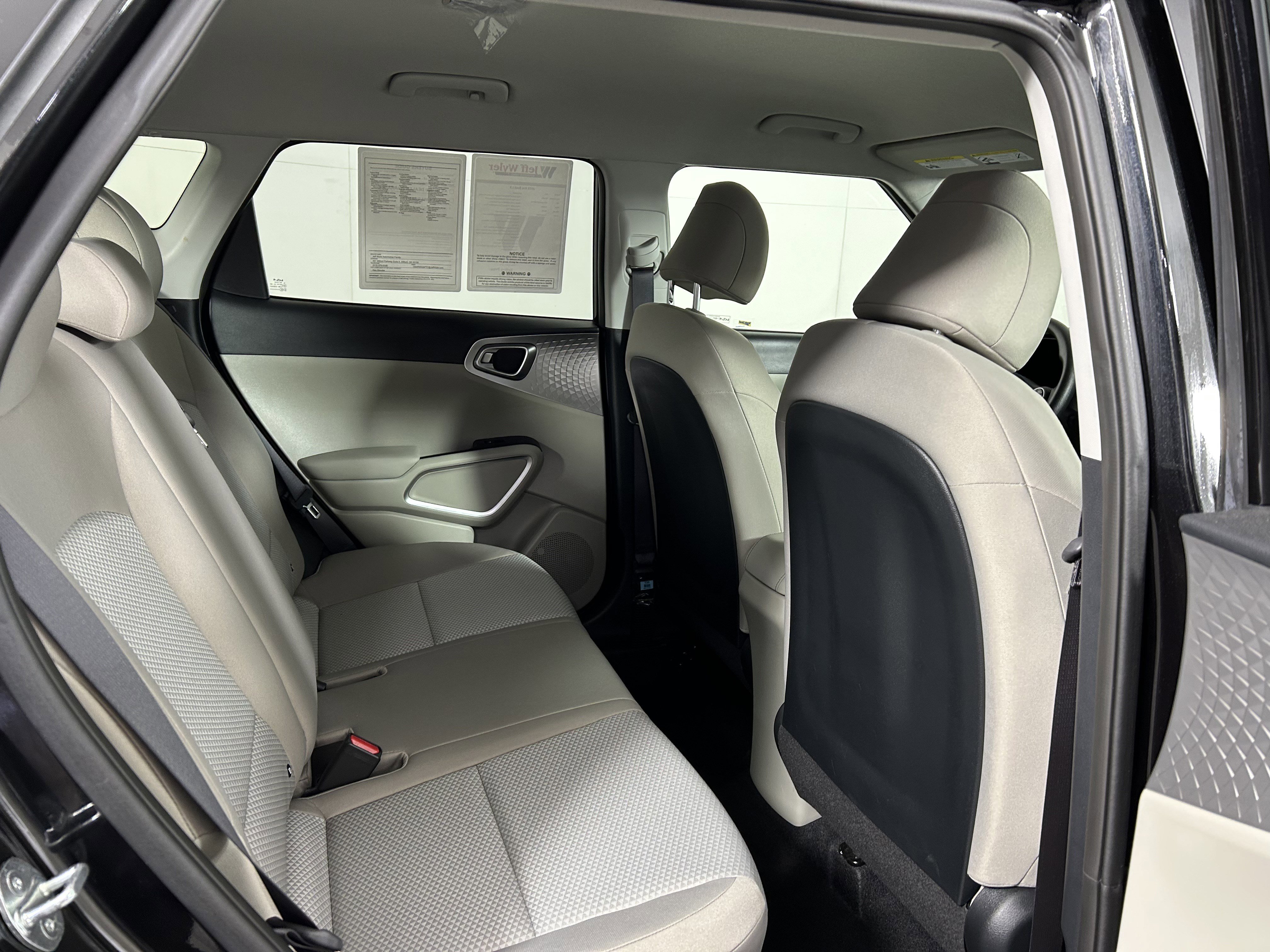 Certified 2023 Kia Soul LX w/ LX Technology Package image 15