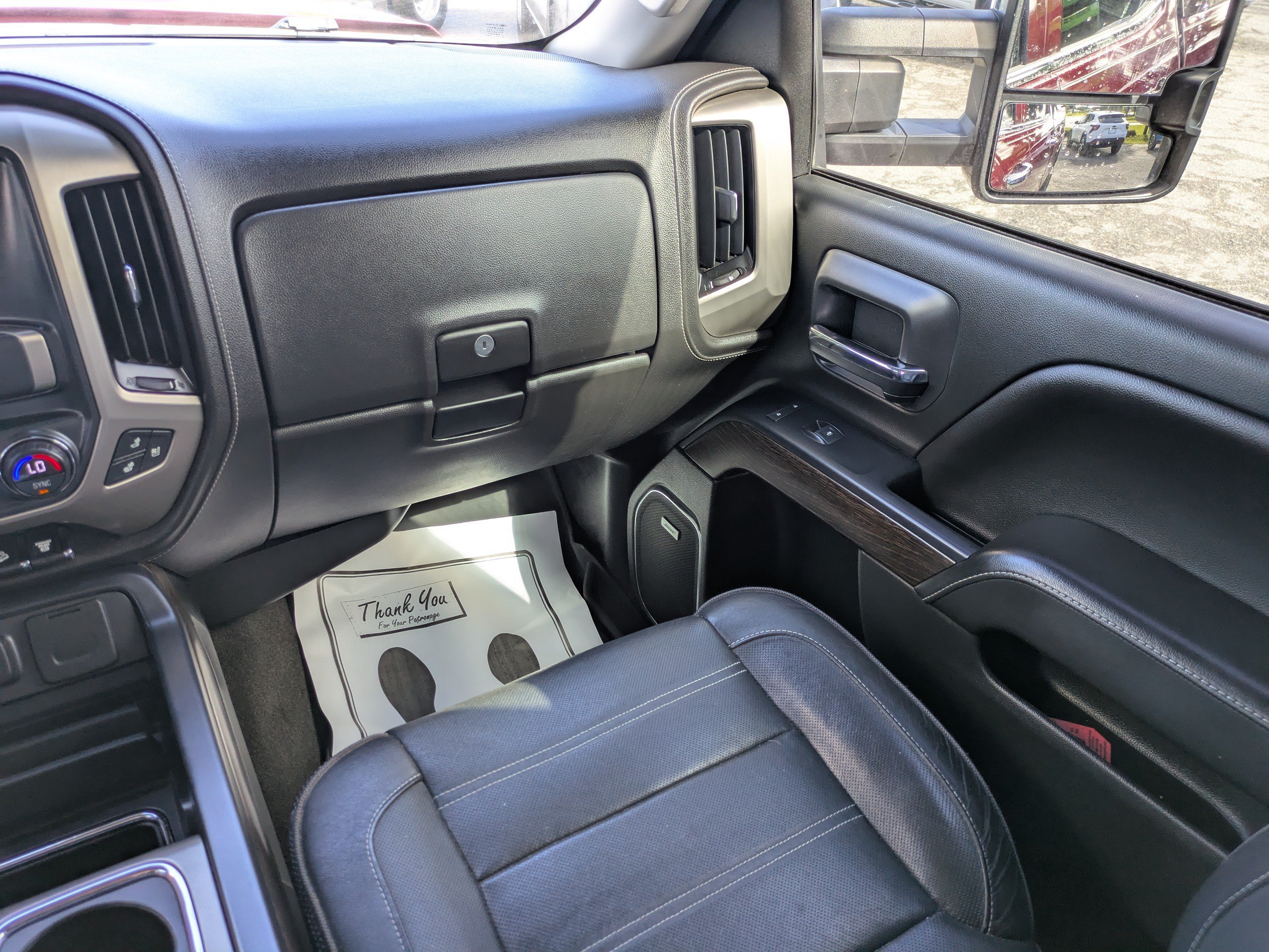Used 2018 GMC Sierra 2500 Denali w/ Duramax Plus Package AWD/4WD image 16