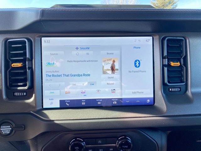 Used 2024 Ford Bronco Badlands image 16