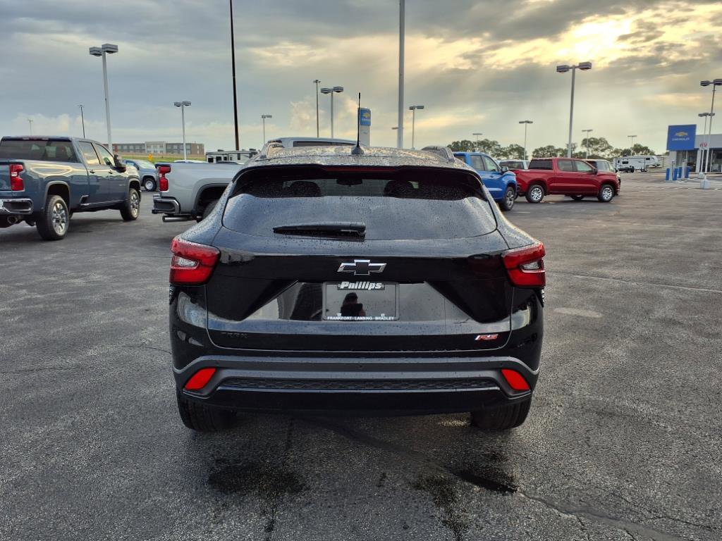 New 2025 Chevrolet Trax RS w/ Driver Confidence Package image 5