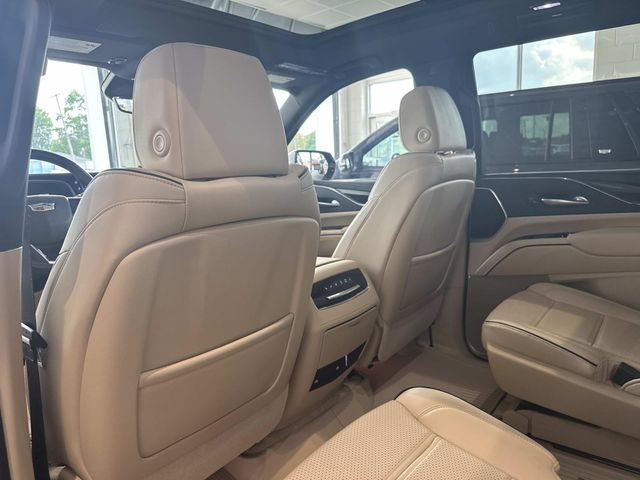 Certified 2024 Cadillac Escalade Premium Luxury w/ LPO, Floor Liner Package AWD/4WD image 60