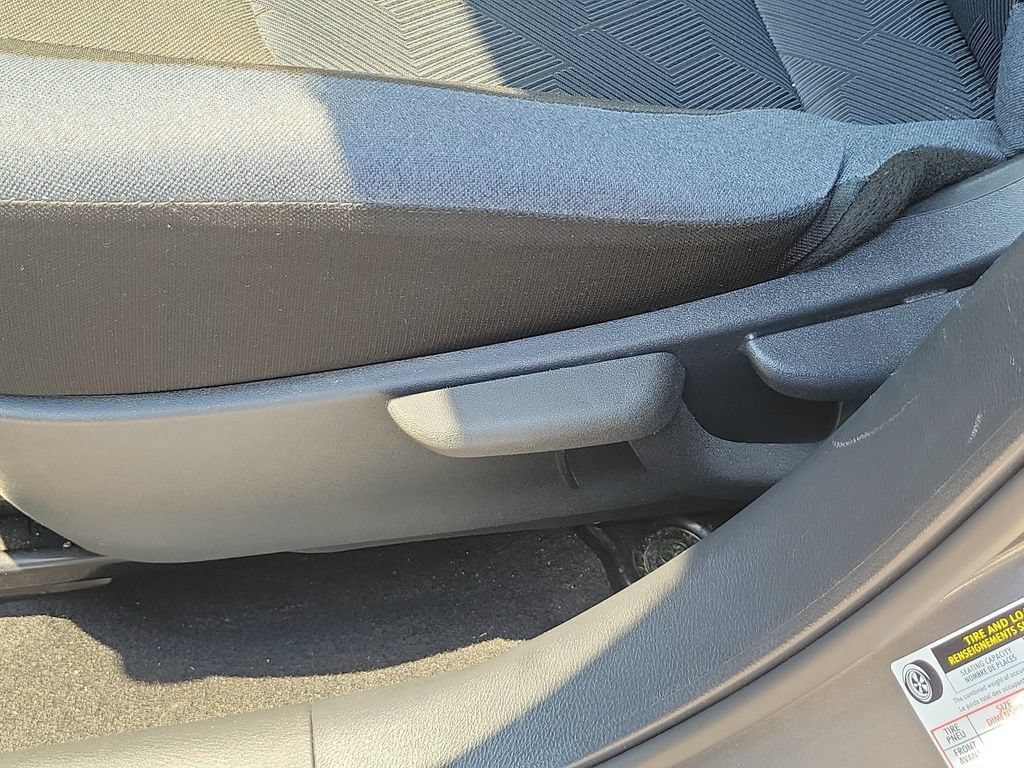 Used 2025 Nissan Versa SV FWD image 16