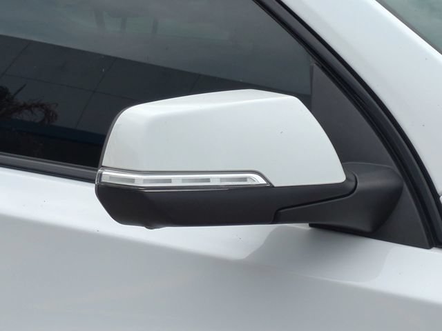 Used 2023 Chevrolet Traverse RS FWD image 12