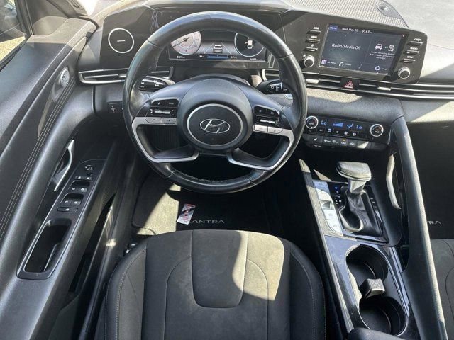 Used 2021 Hyundai Elantra SEL w/ Convenience Package FWD image 11