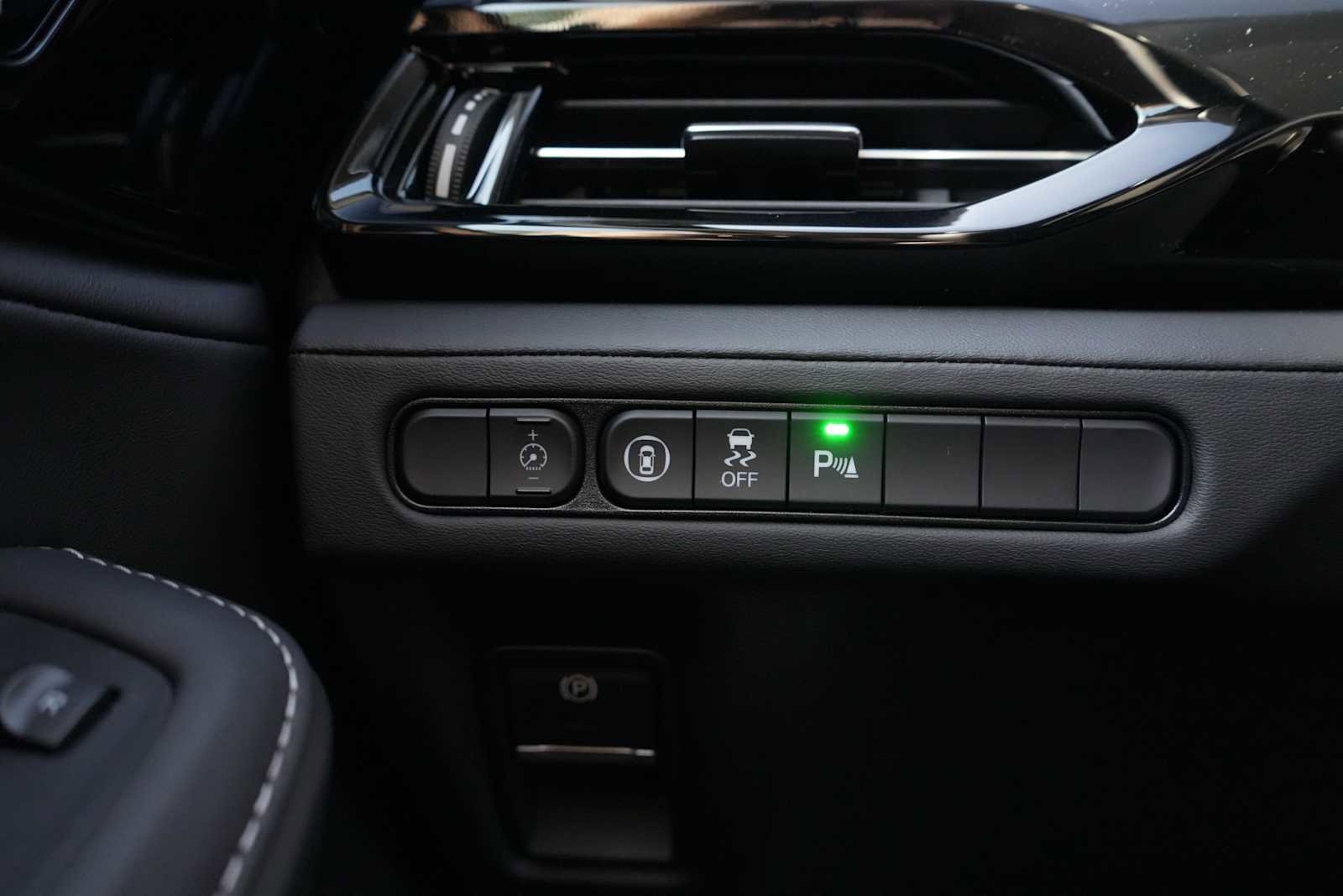 Certified 2026 Acura MDX SH-AWD w/ Technology Package image 33