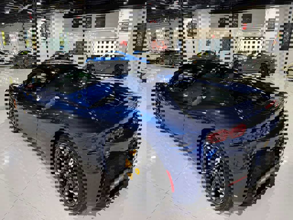 Used 2023 Ferrari SF90 Spider image 13