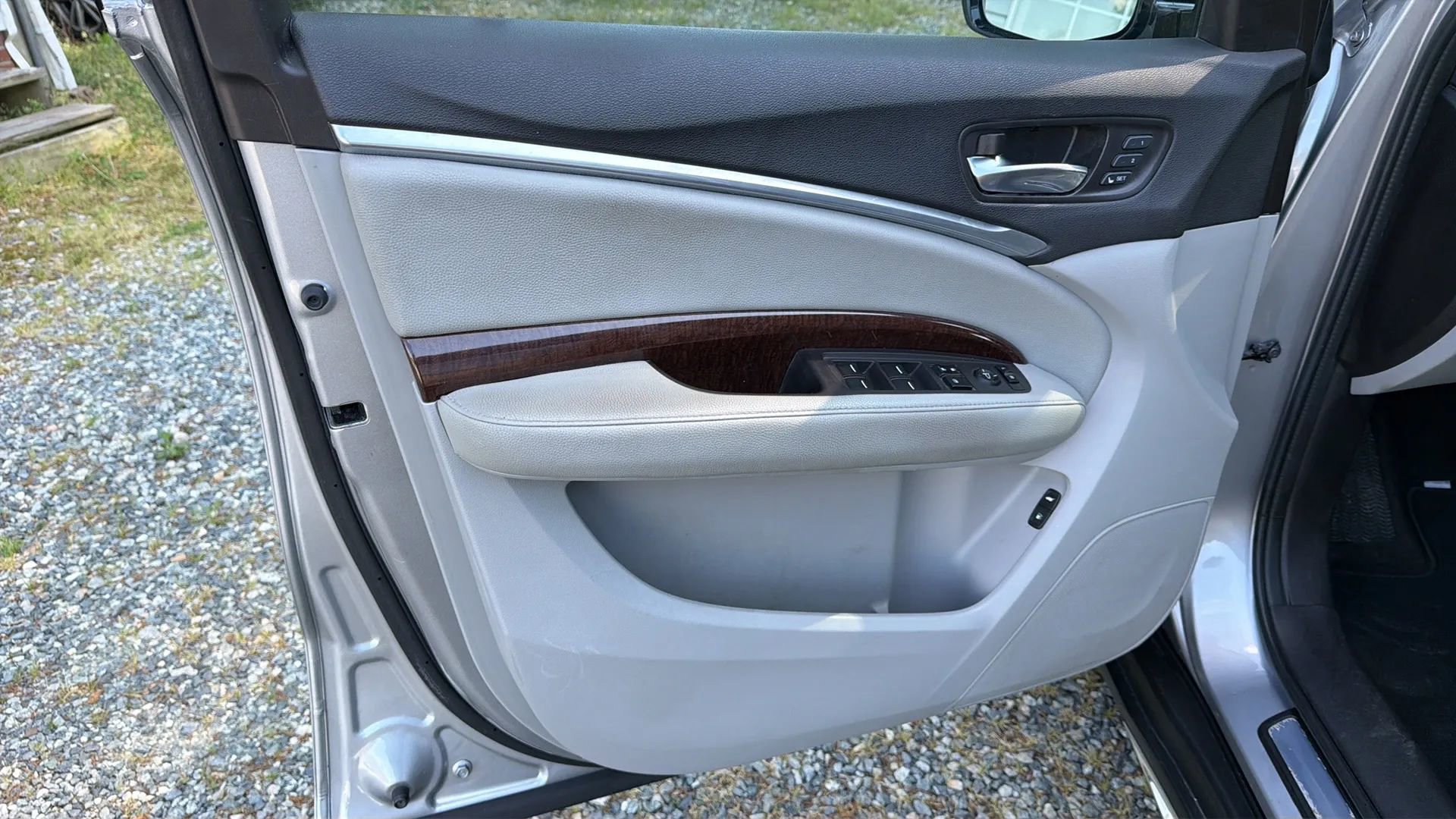 Used 2019 Acura MDX SH-AWD image 23