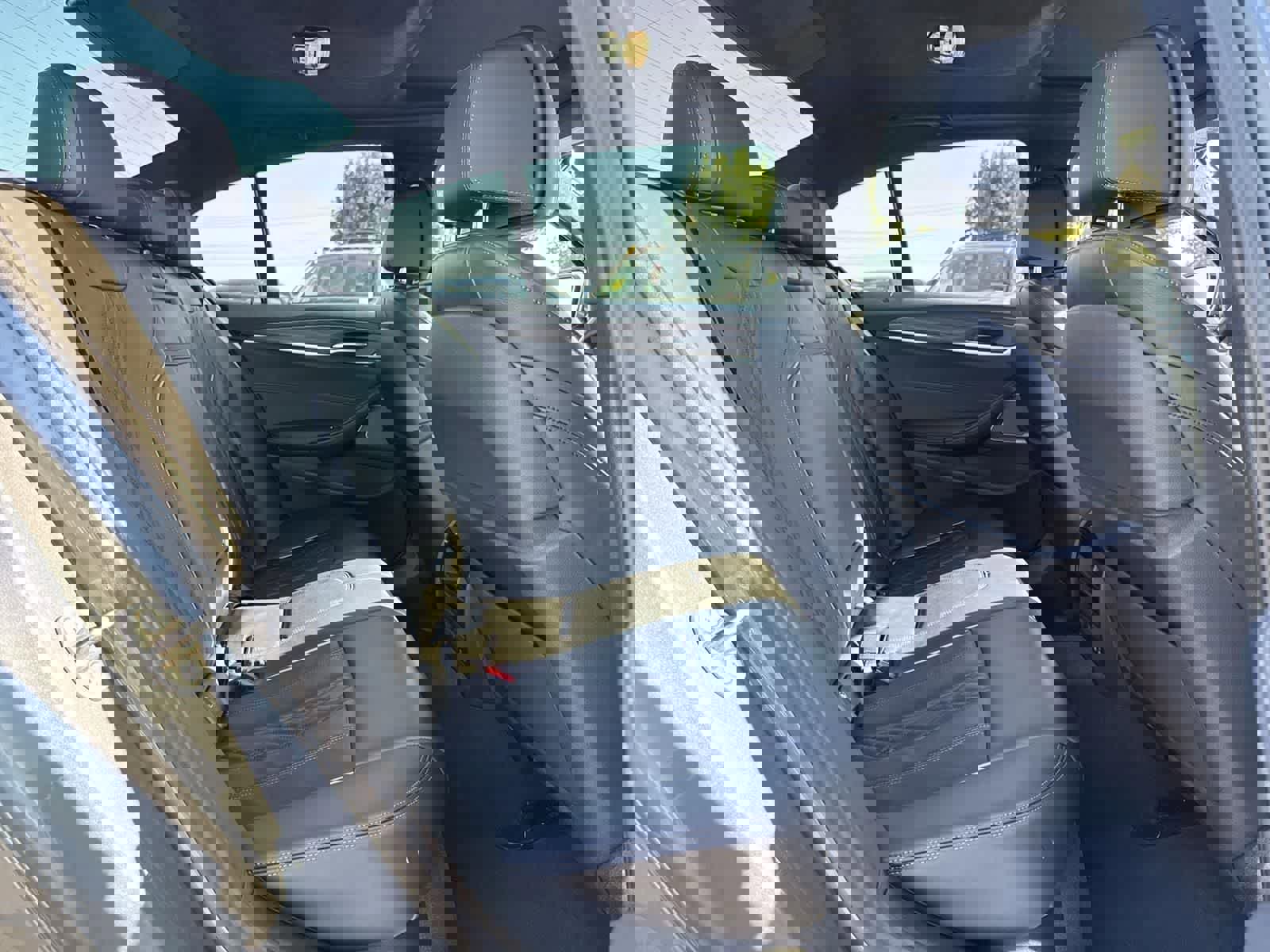 Used 2022 BMW M550i xDrive w/ Dynamic Handling Package image 37