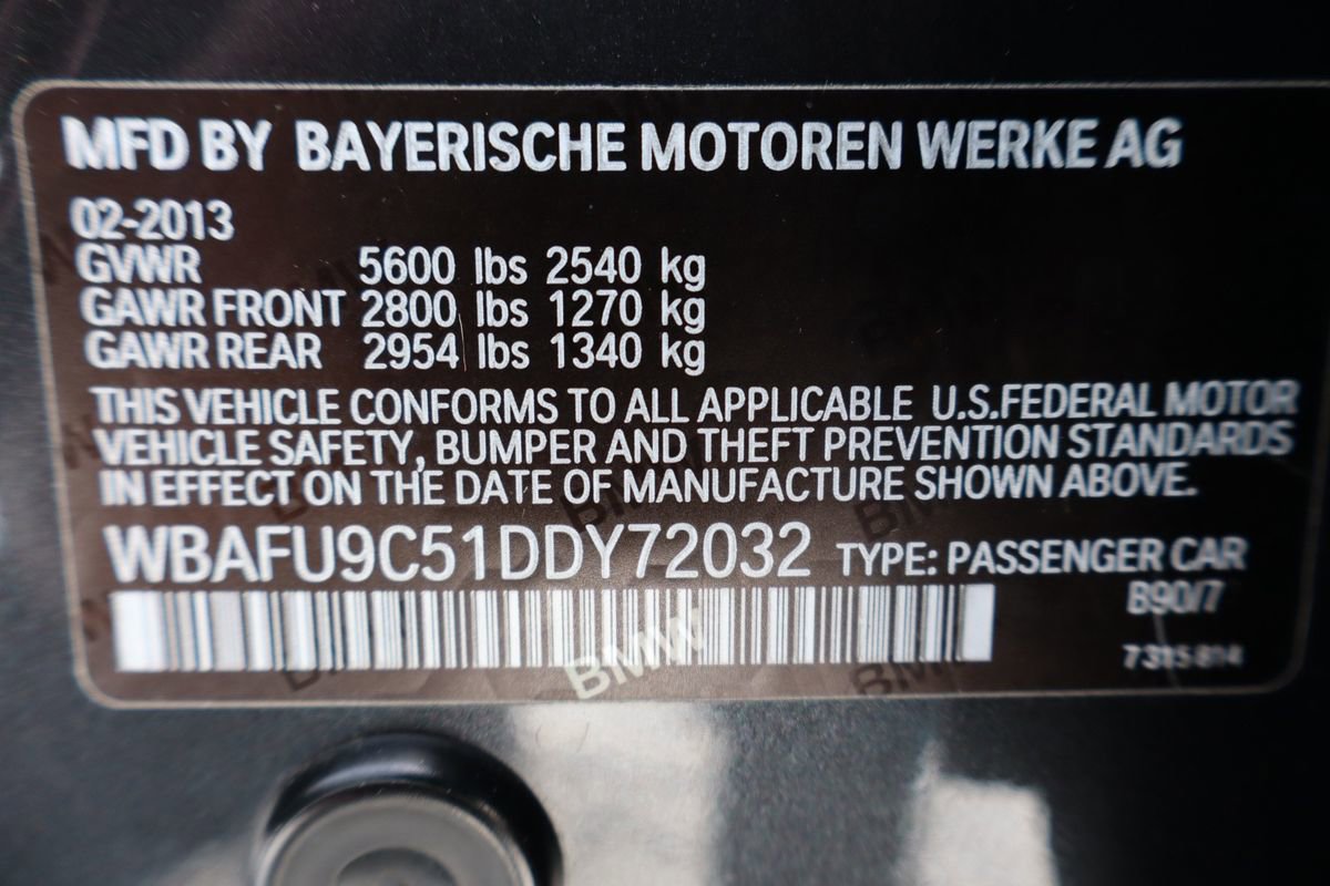 Used 2013 BMW 550i xDrive Sedan image 47