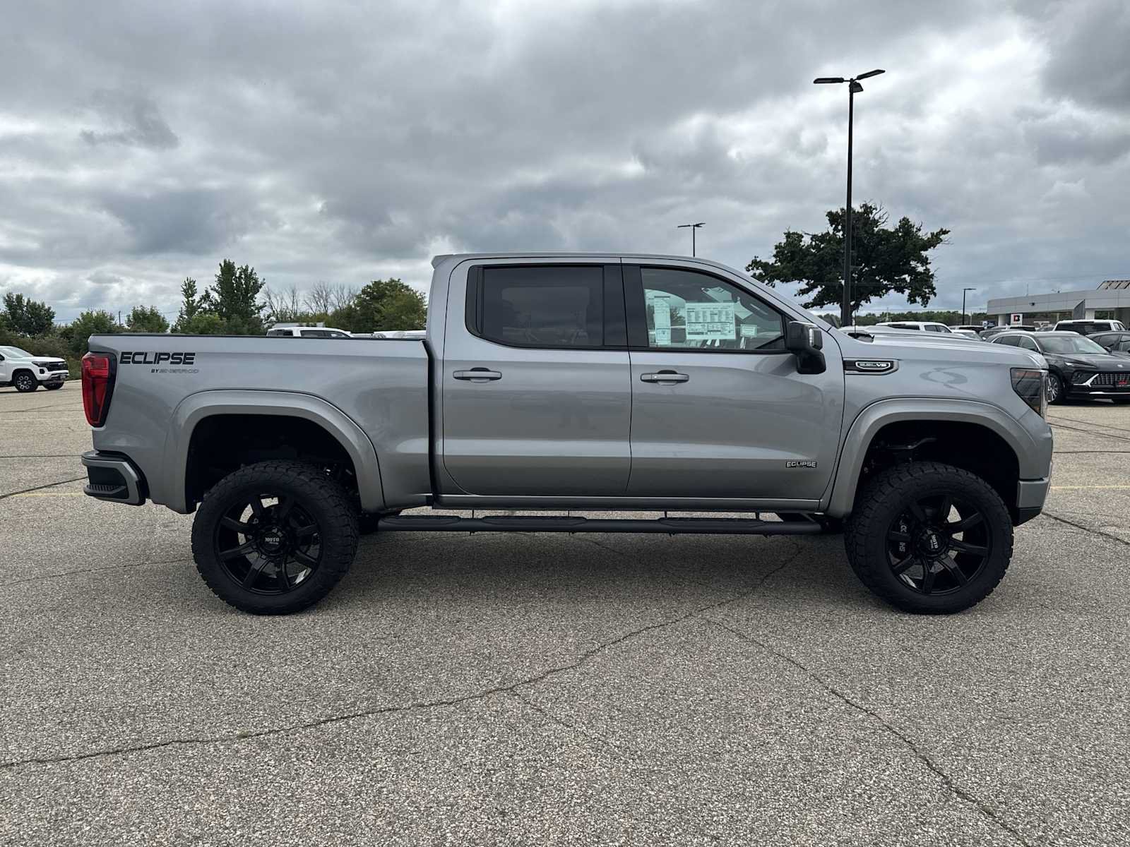 New 2025 GMC Sierra 1500 Elevation w/ Elevation Premium Package AWD/4WD image 9