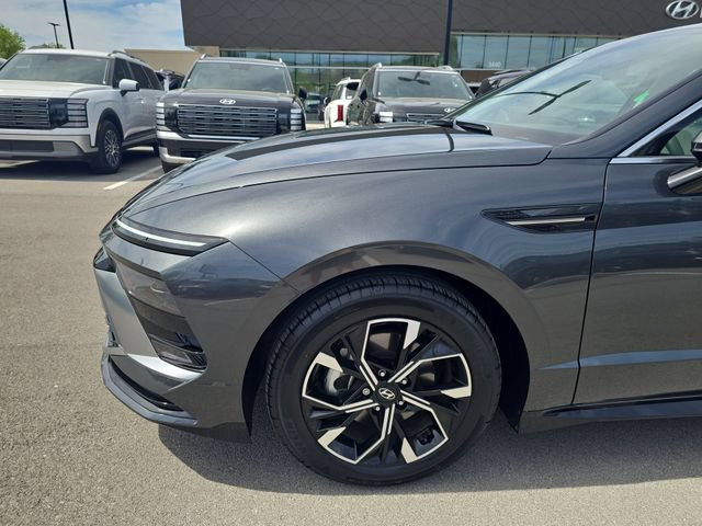 Certified 2025 Hyundai Sonata SEL AWD/4WD image 10