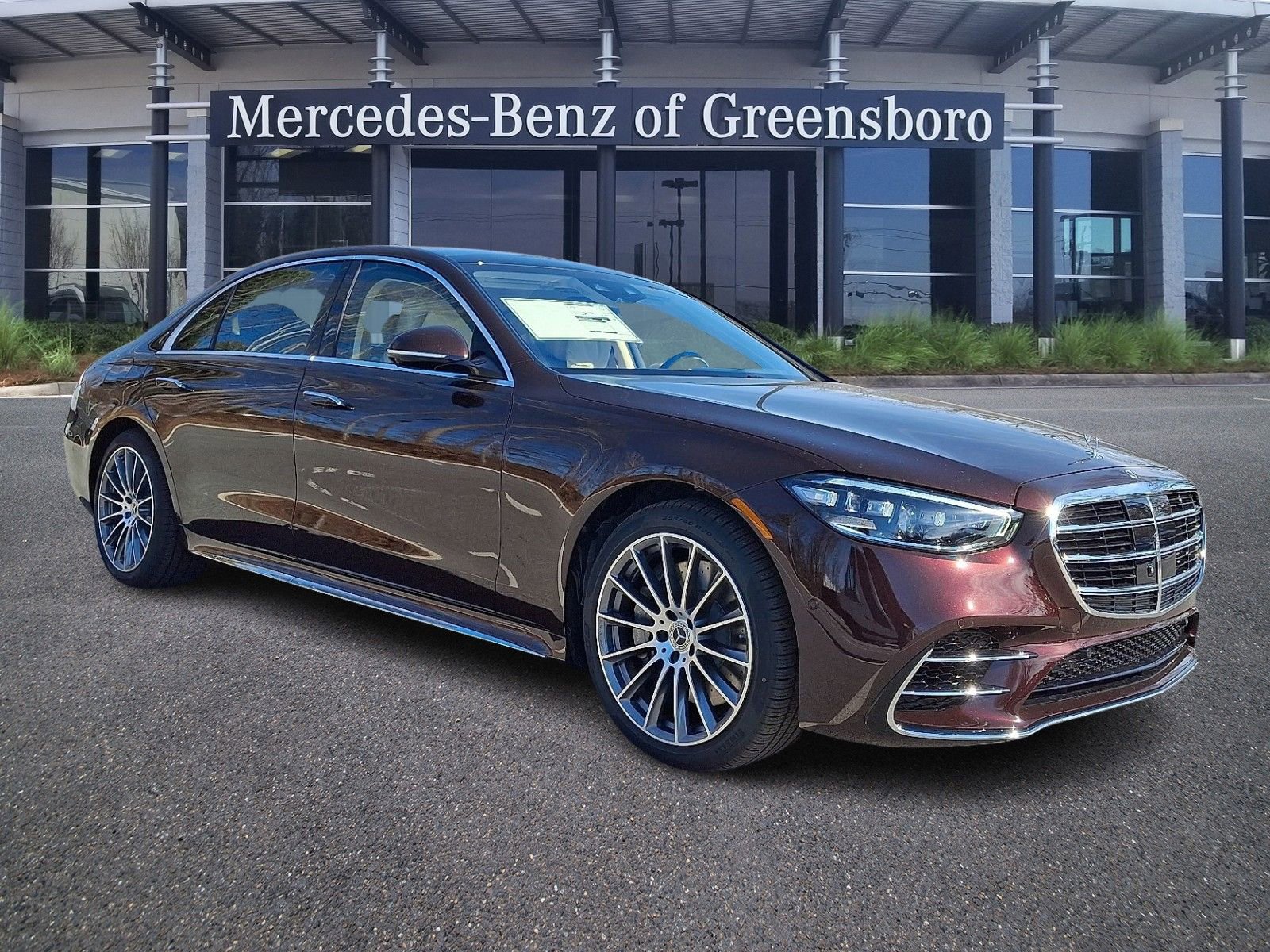 New 2026 Mercedes-Benz S 580 4MATIC Sedan image 2