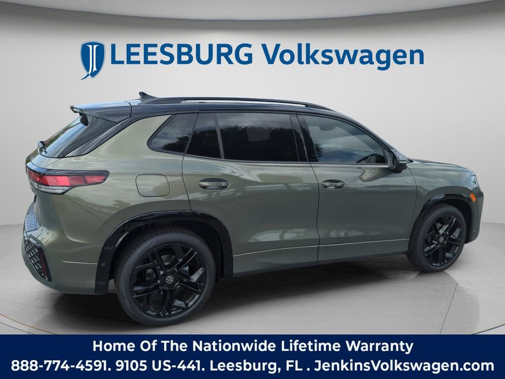 New 2026 Volkswagen Tiguan SE R-Line FWD image 5