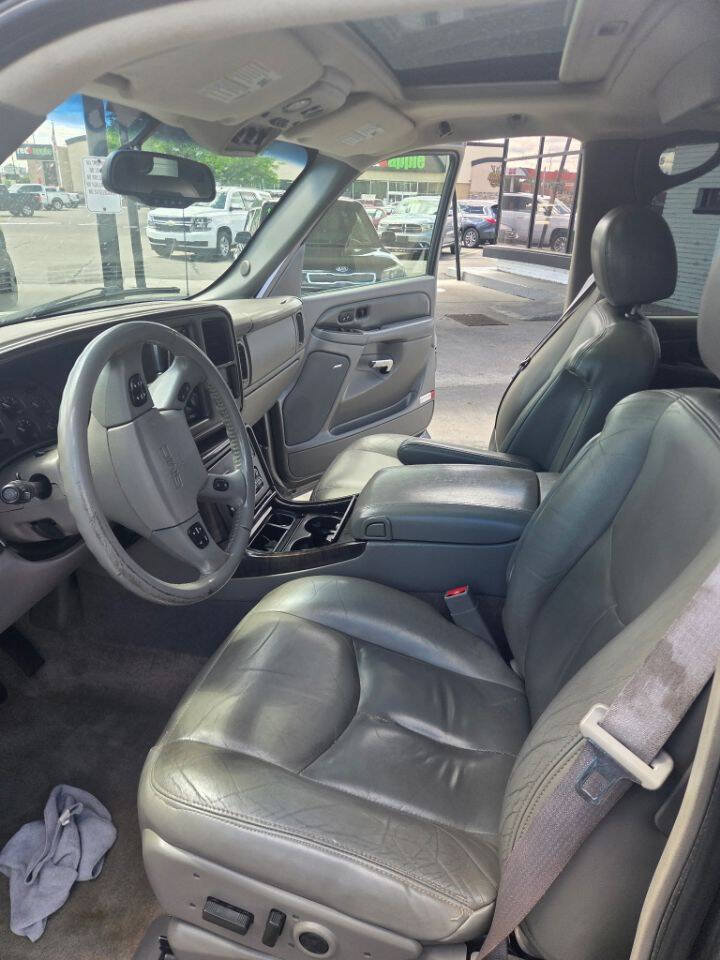 Used 2006 GMC Yukon Denali AWD/4WD image 9