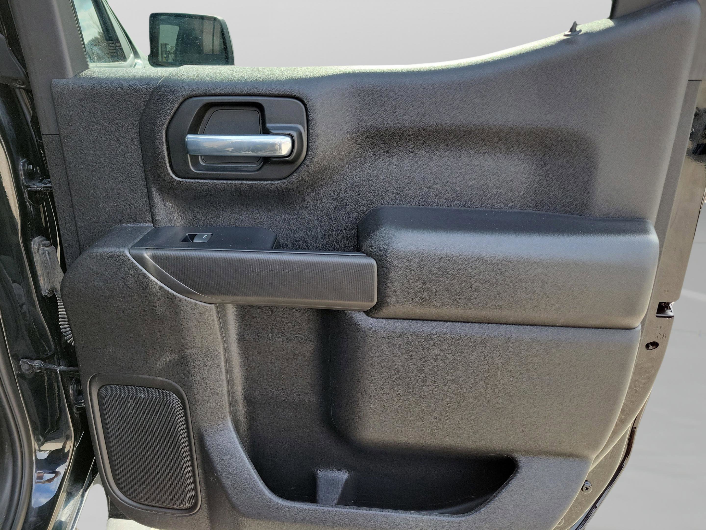 Used 2021 Chevrolet Silverado 1500 Custom image 30