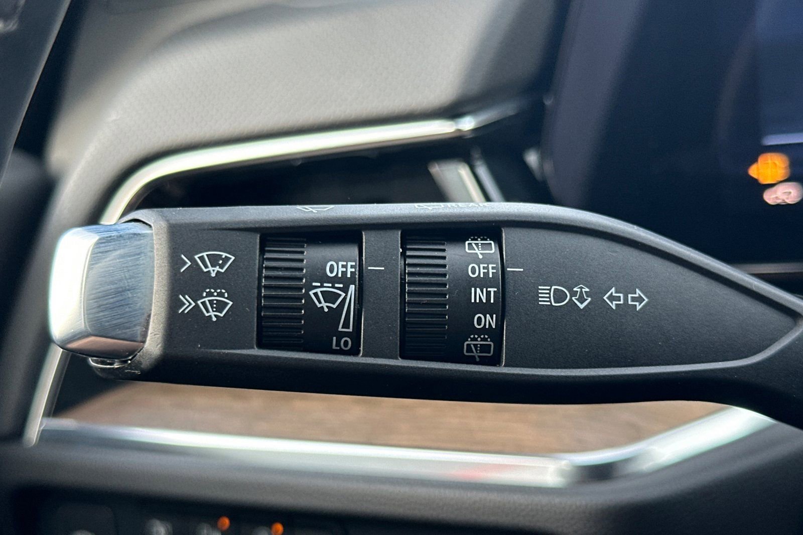 Certified 2025 Chevrolet Tahoe High Country image 37