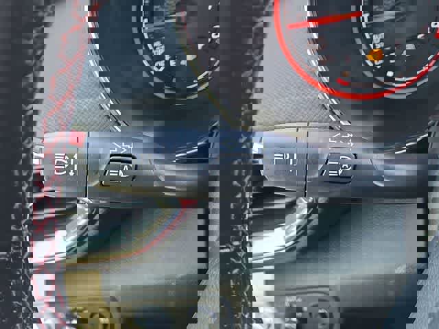 Used 2021 Chevrolet TrailBlazer RS w/ Sun and Liftgate Package image 28