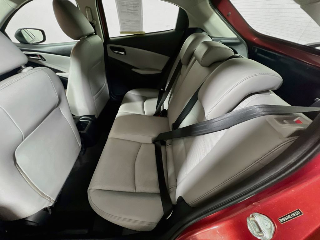 Certified 2020 Toyota Yaris XLE FWD image 20