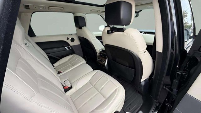 Used 2020 Land Rover Range Rover Sport HSE image 20
