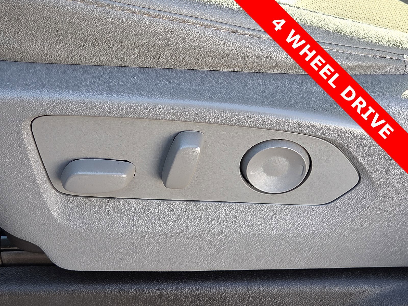 Used 2023 GMC Sierra 1500 SLT image 14