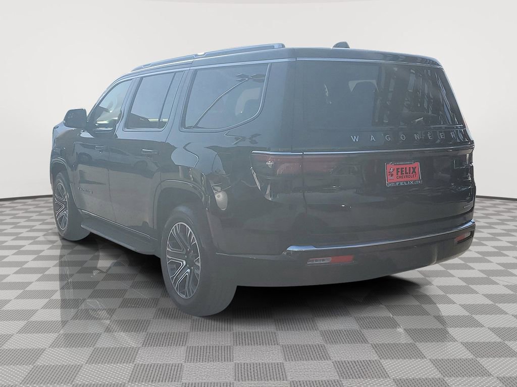 Used 2024 Jeep Wagoneer Series II w/ Flexible Seating Group RWD image 4