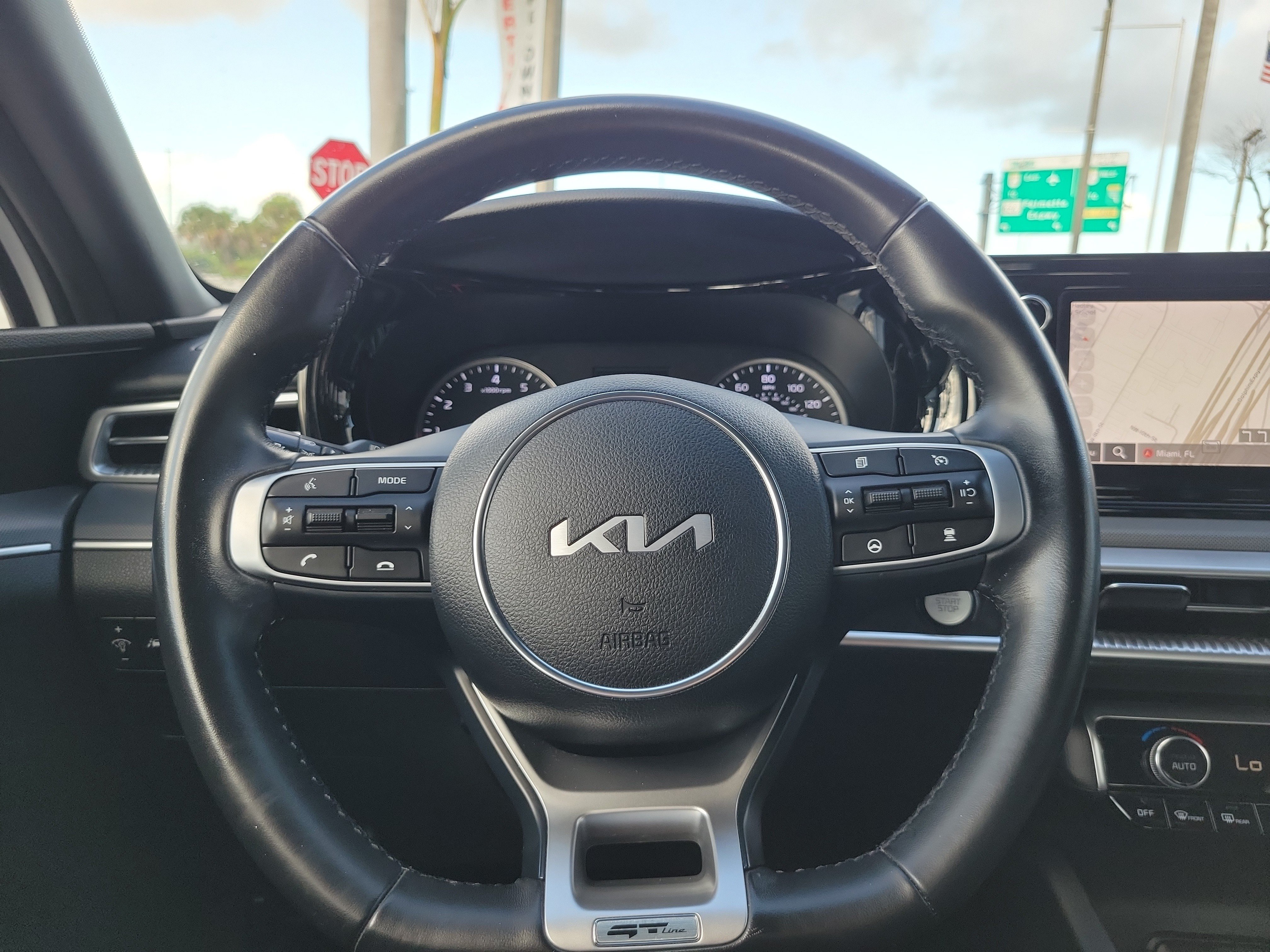 Used 2024 Kia K5 GT-Line w/ GT-Line Premium Package FWD image 17