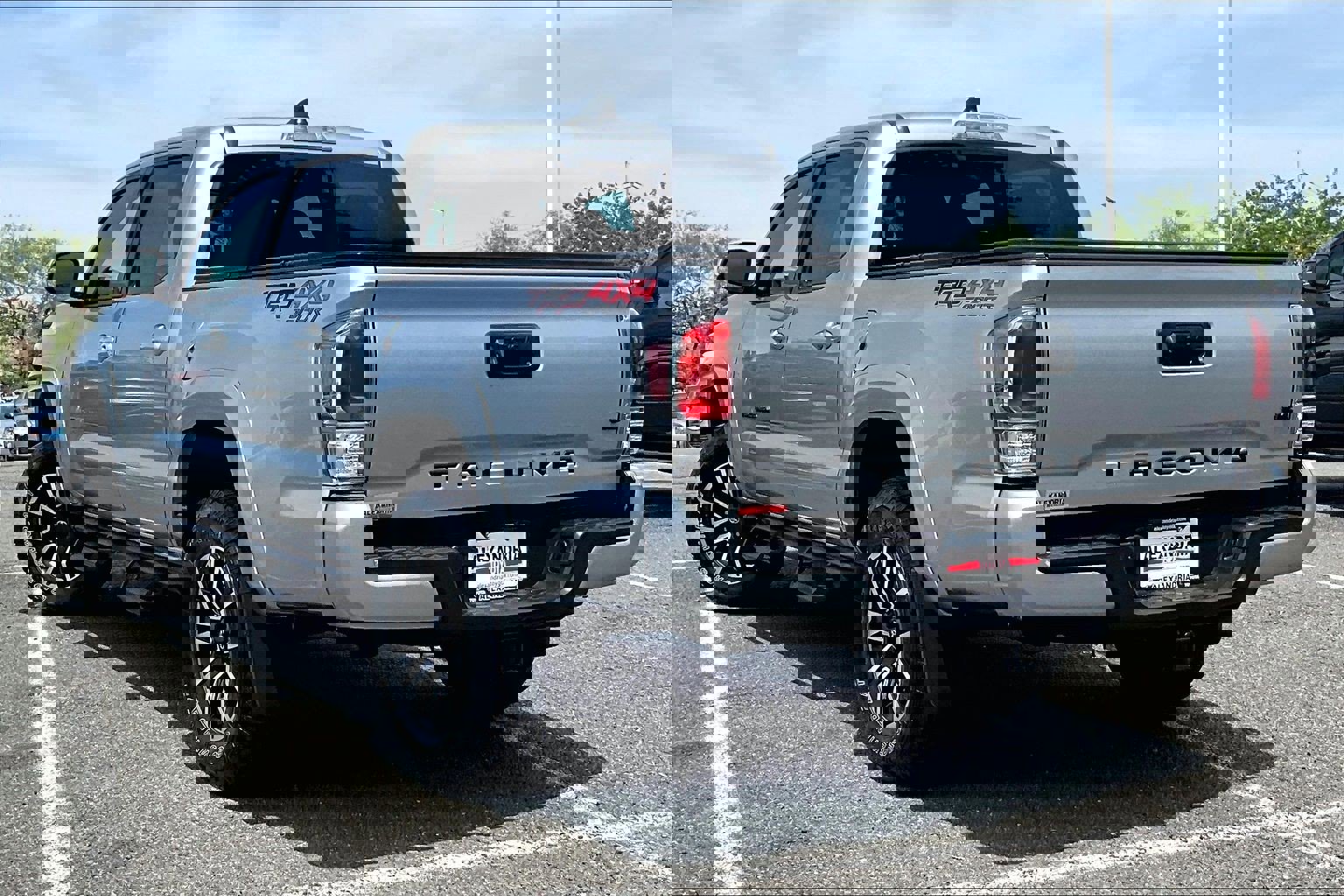 Used 2023 Toyota Tacoma TRD Sport w/ Black Out Package (TMS) AWD/4WD image 11