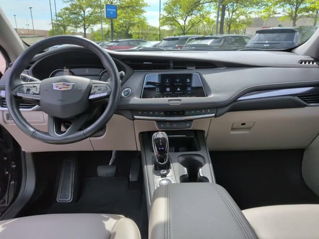 Certified 2022 Cadillac XT4 Luxury w/ Cold Weather Package FWD image 25