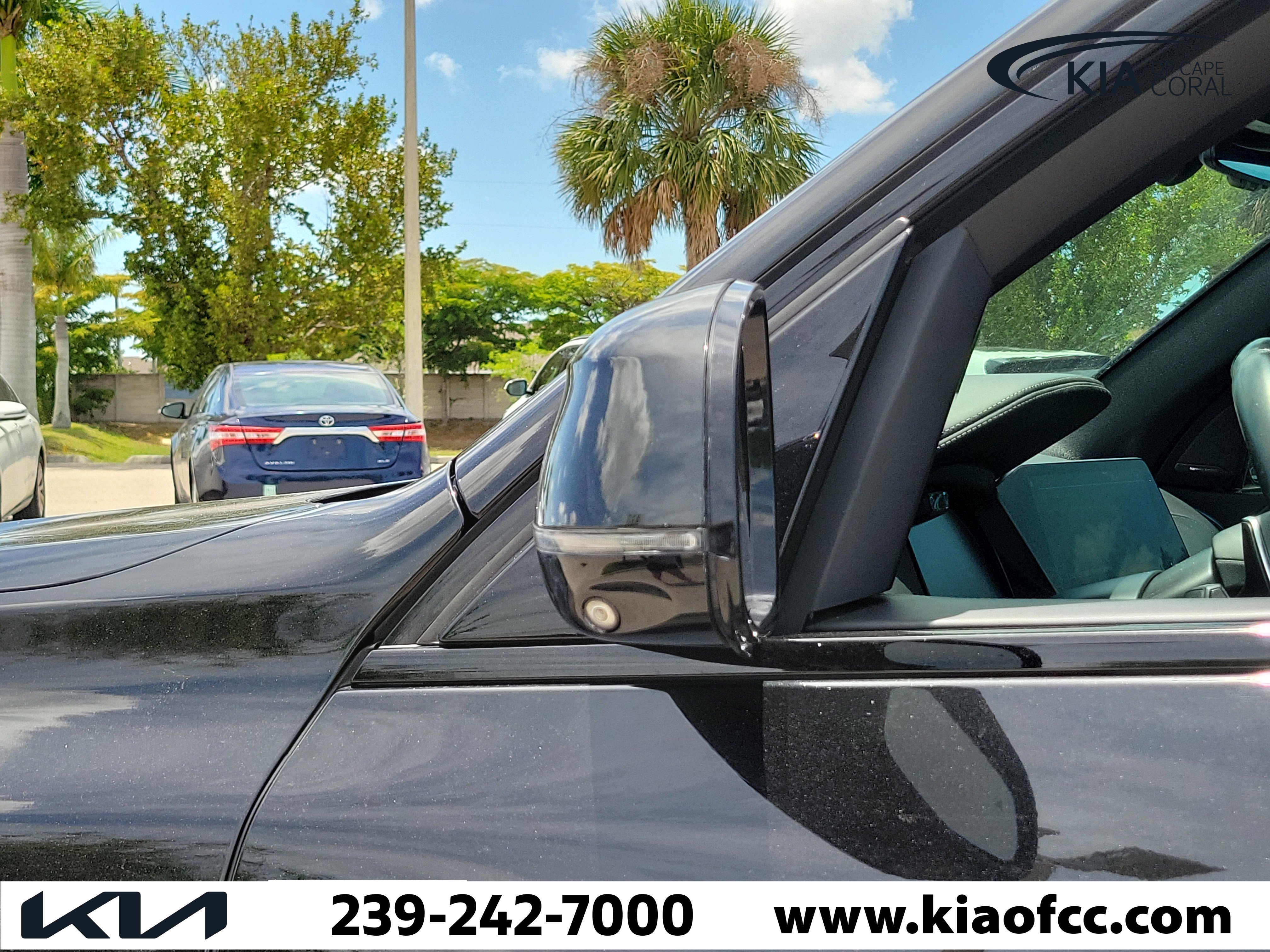Used 2019 BMW X5 xDrive50i AWD/4WD image 9