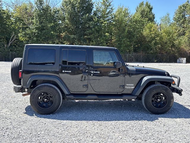 Used 2018 Jeep Wrangler Unlimited Sport S AWD/4WD image 2