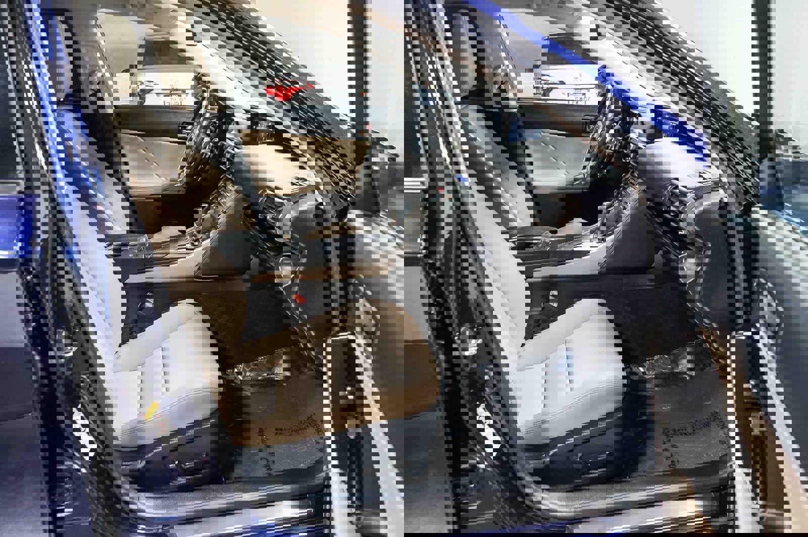 Used 2019 Lexus IS 300 w/ Navigation Package RWD image 17