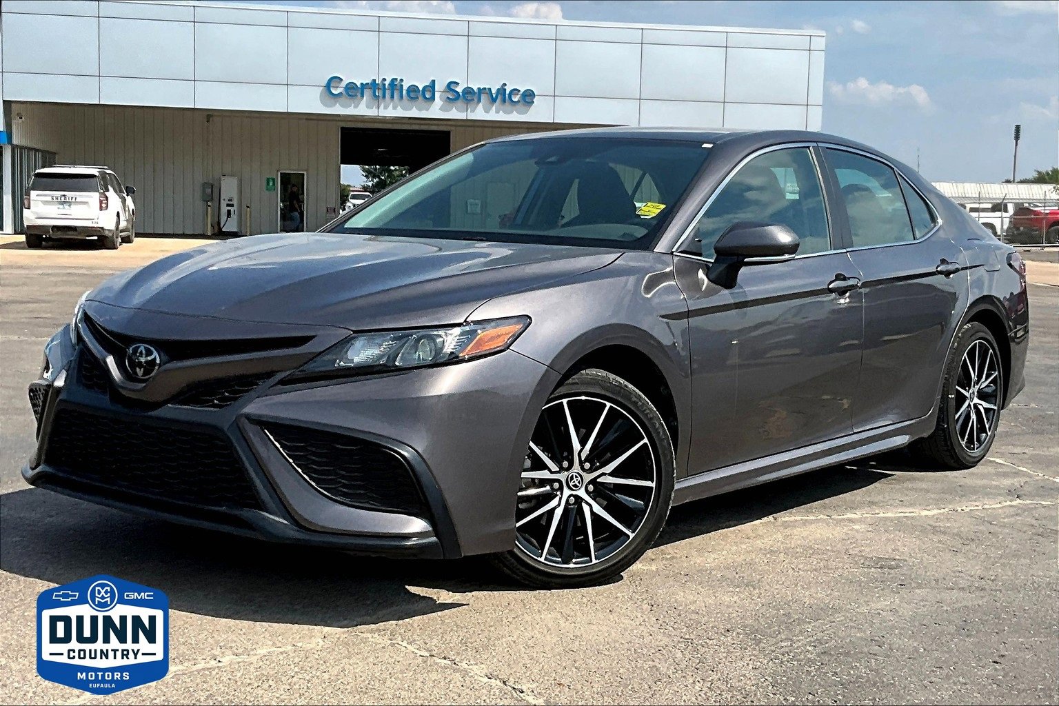 Used 2023 Toyota Camry SE