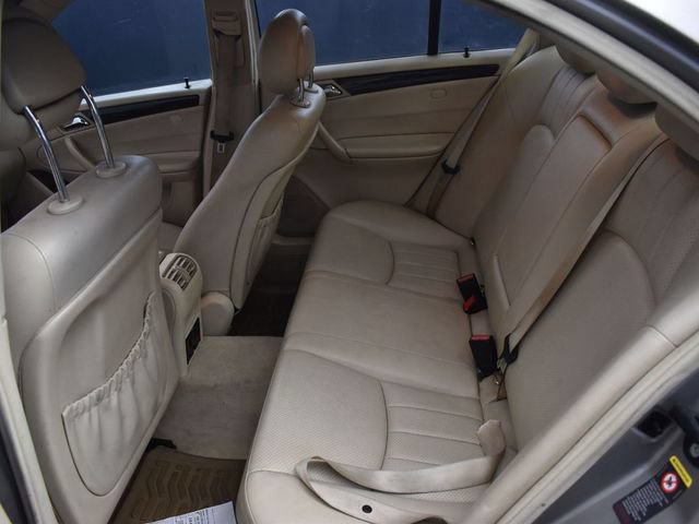 Used 2005 Mercedes-Benz C 240 4MATIC Sedan image 14