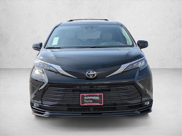 New 2026 Toyota Sienna XLE image 6