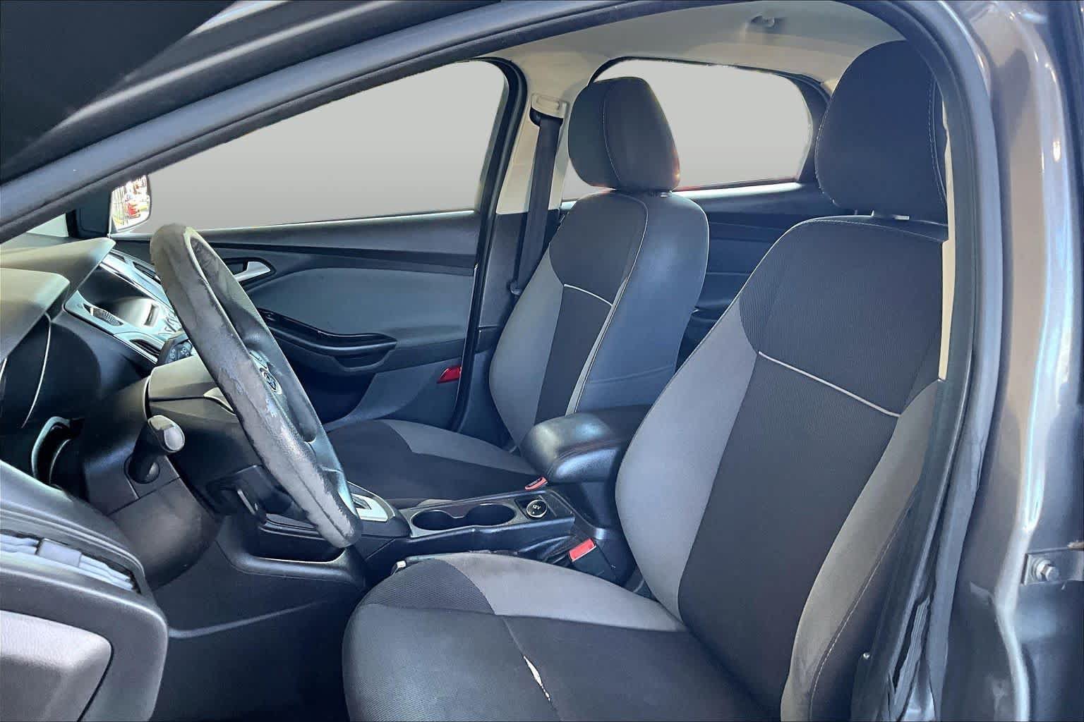 Used 2014 Ford Focus SE FWD image 7