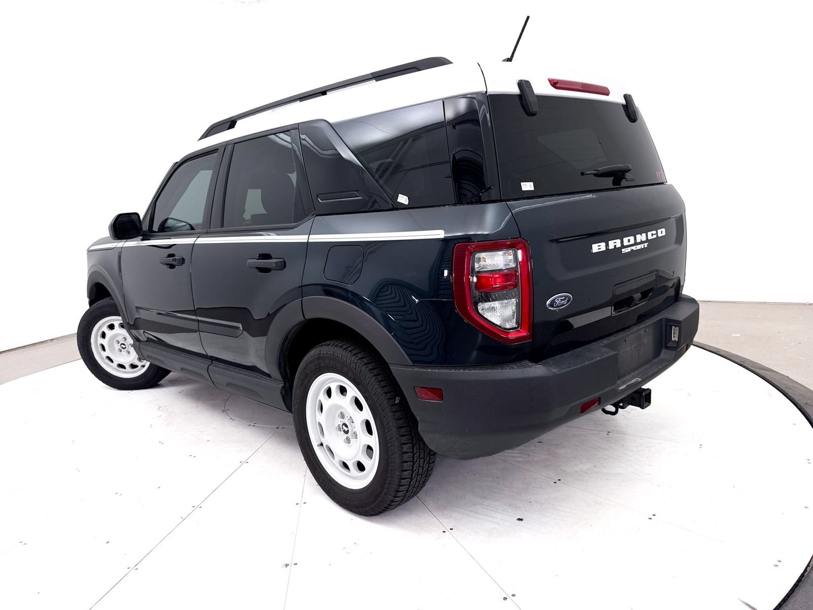Used 2023 Ford Bronco Sport Heritage AWD/4WD image 2