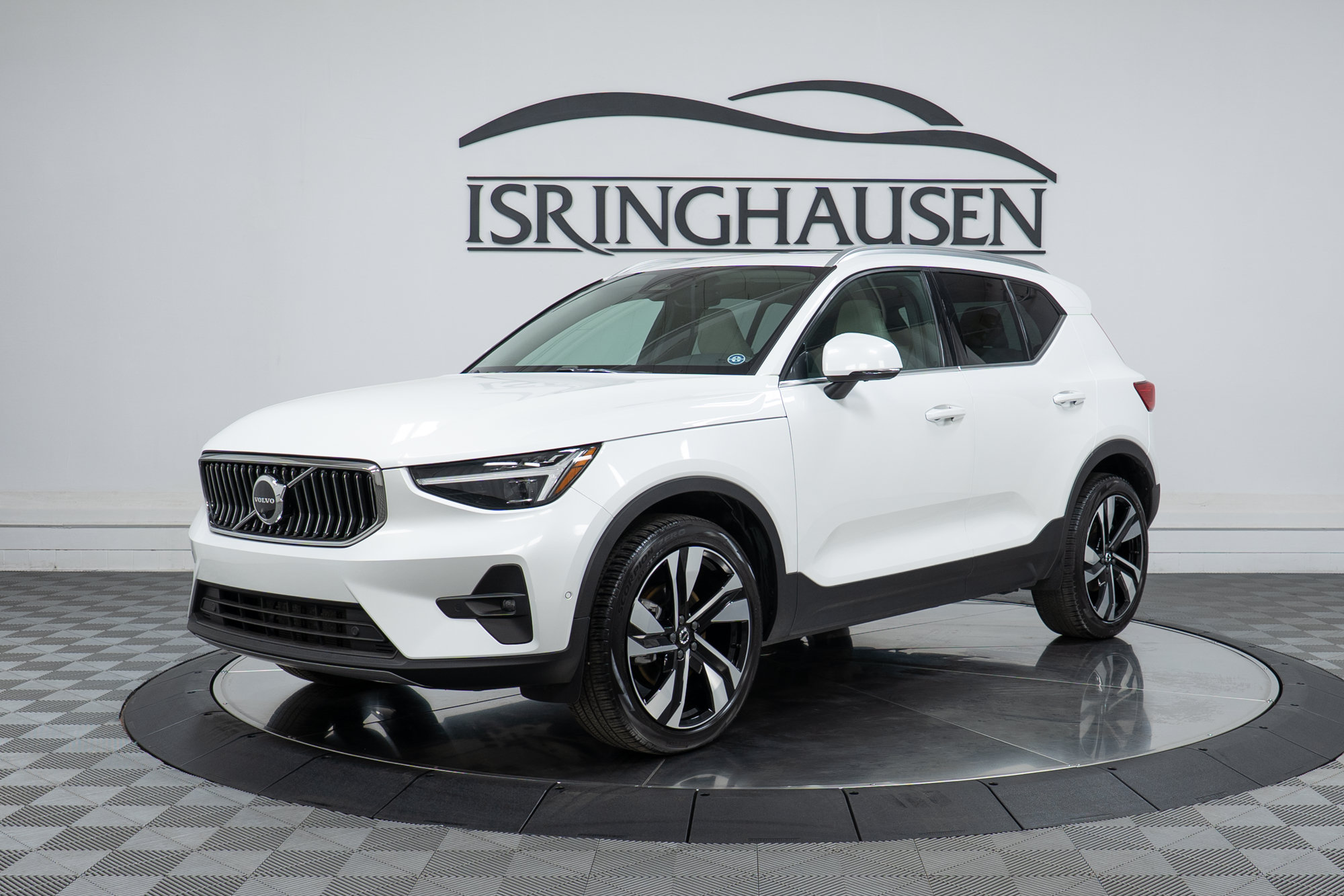 Used 2025 Volvo XC40 B5 Plus