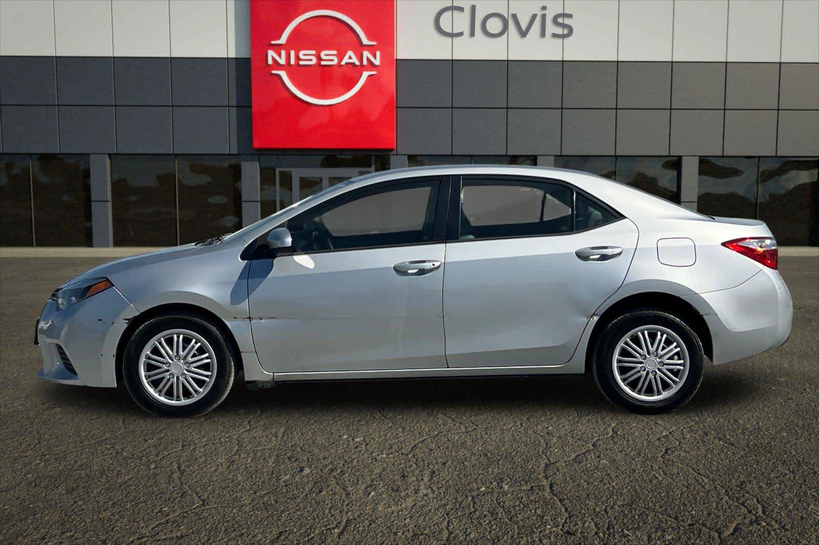 Used 2016 Toyota Corolla LE FWD image 6