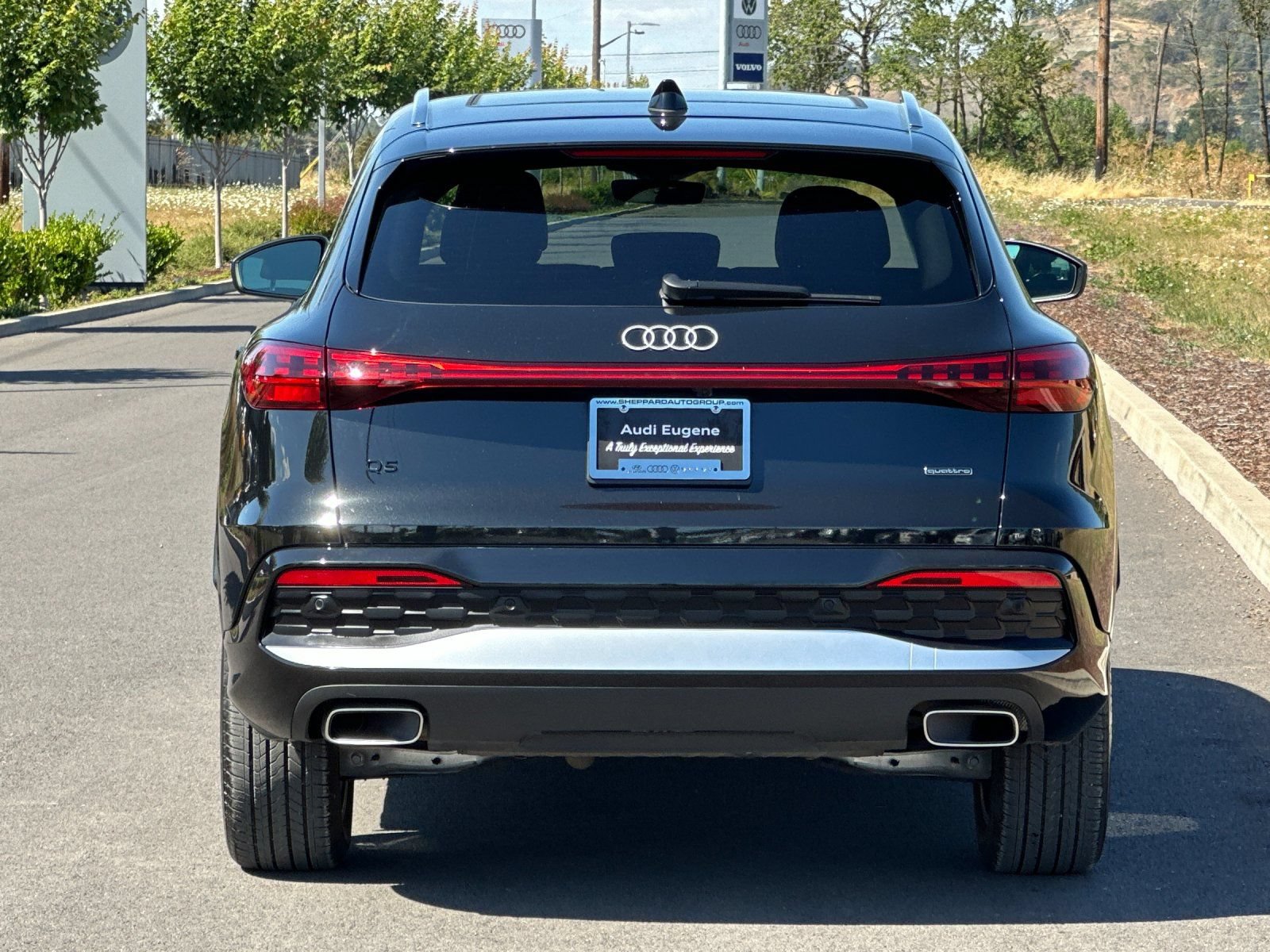 Used 2025 Audi Q5 Premium w/ Convenience Package AWD/4WD image 4