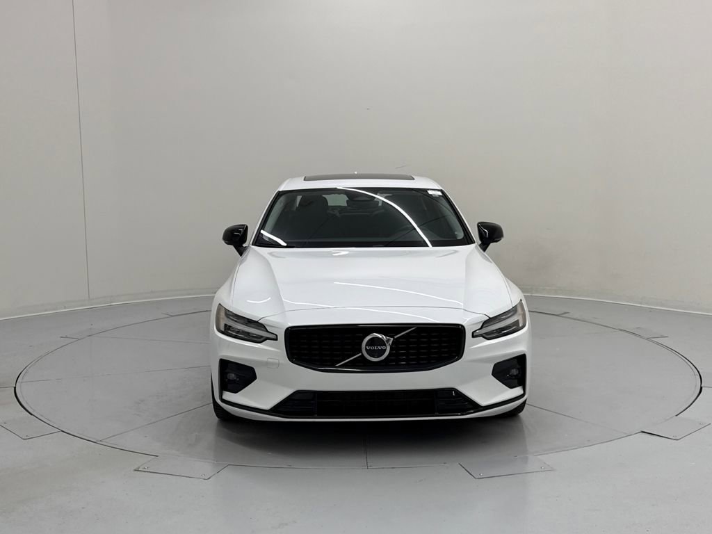 Used 2024 Volvo S60 B5 Plus image 8