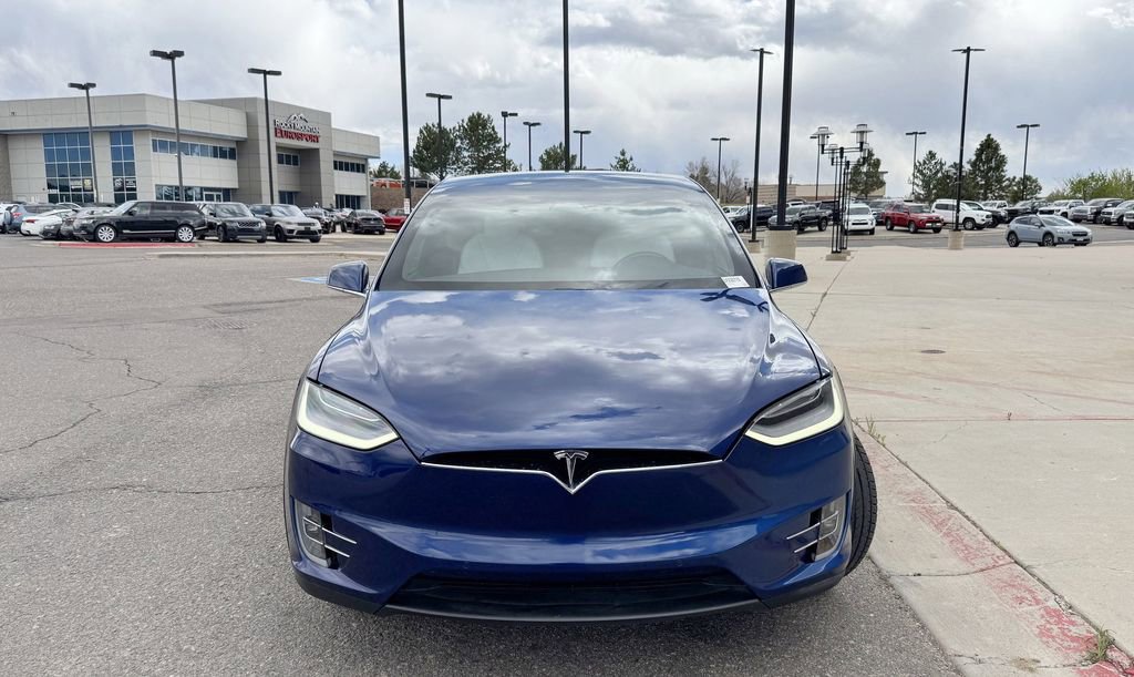 Used 2020 Tesla Model X Long Range AWD/4WD image 3