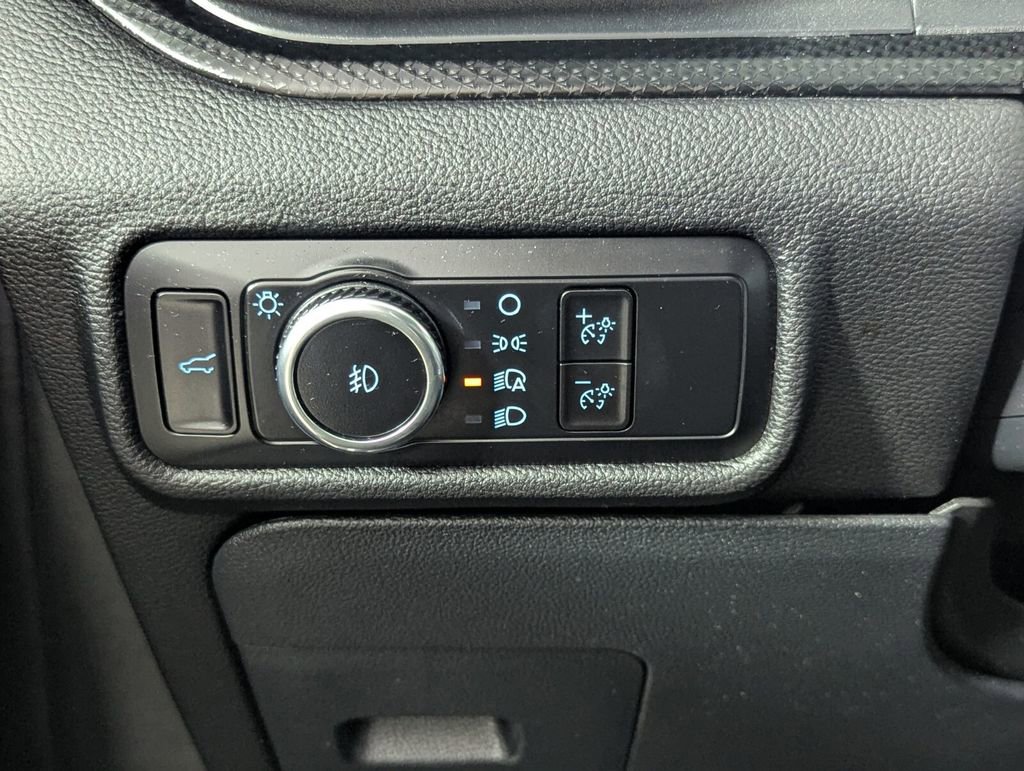 Used 2023 Ford Explorer ST-Line w/ Class IV Trailer Tow Package image 15