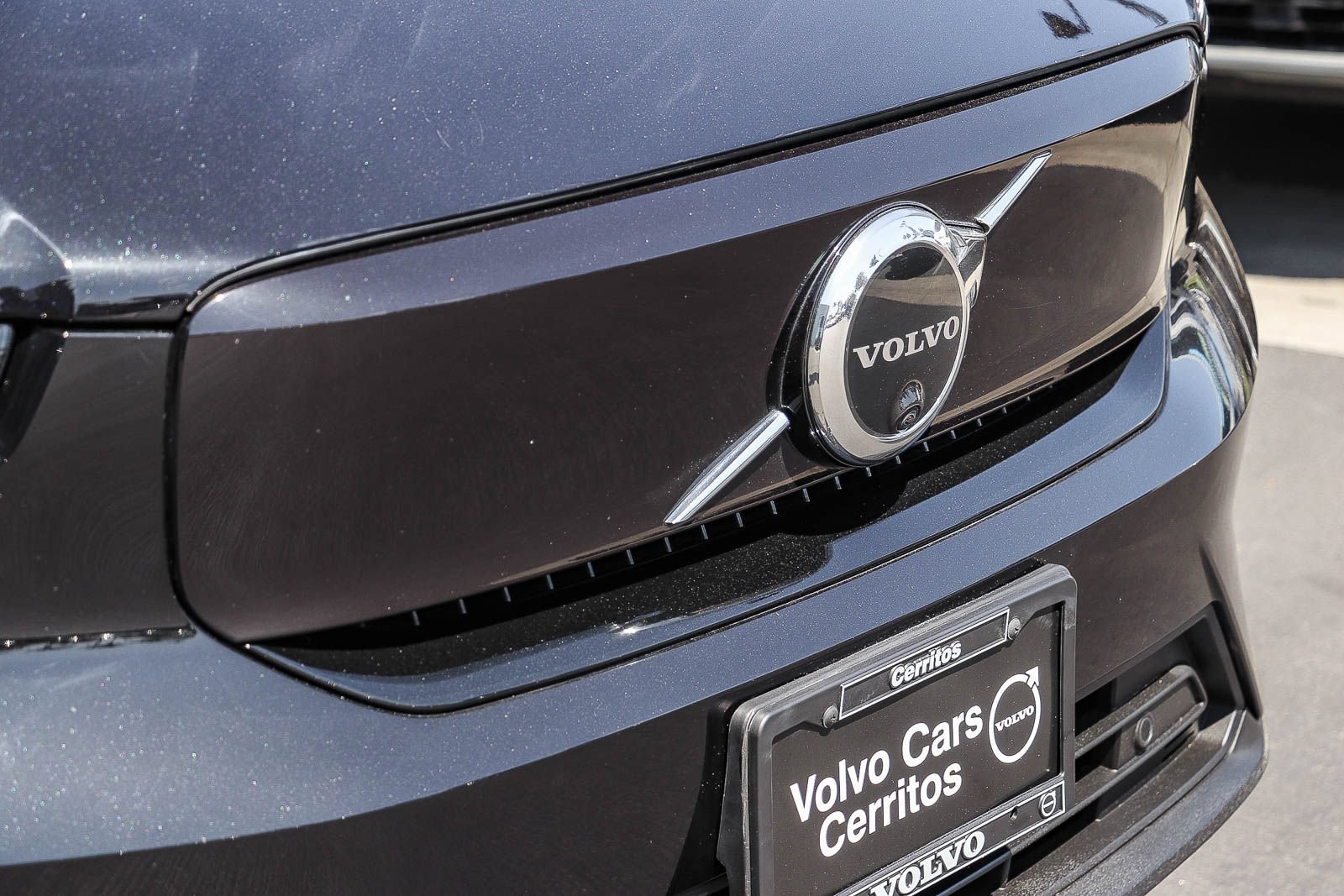 Used 2023 Volvo C40 P8 Recharge Plus w/ Protection Package Premier AWD/4WD image 5