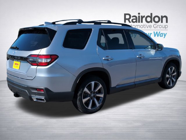 Certified 2025 Honda Pilot Elite image 7