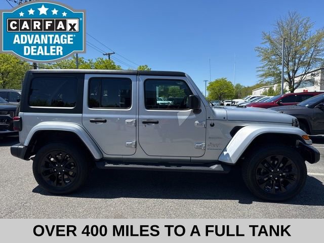 Used 2023 Jeep Wrangler Unlimited Sahara AWD/4WD image 19