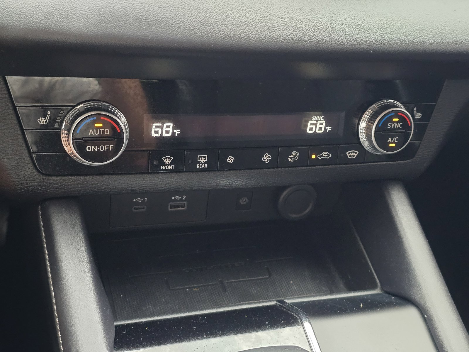 Used 2024 Mitsubishi Outlander SE image 21