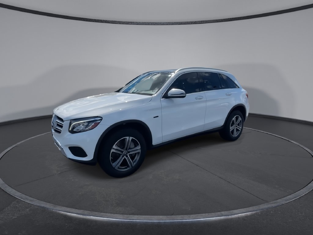 Used 2019 Mercedes-Benz GLC 350e 4MATIC image 4