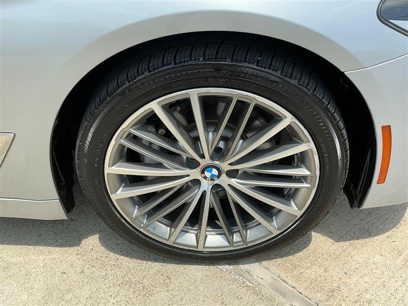 Used 2017 BMW 540i xDrive AWD/4WD image 22